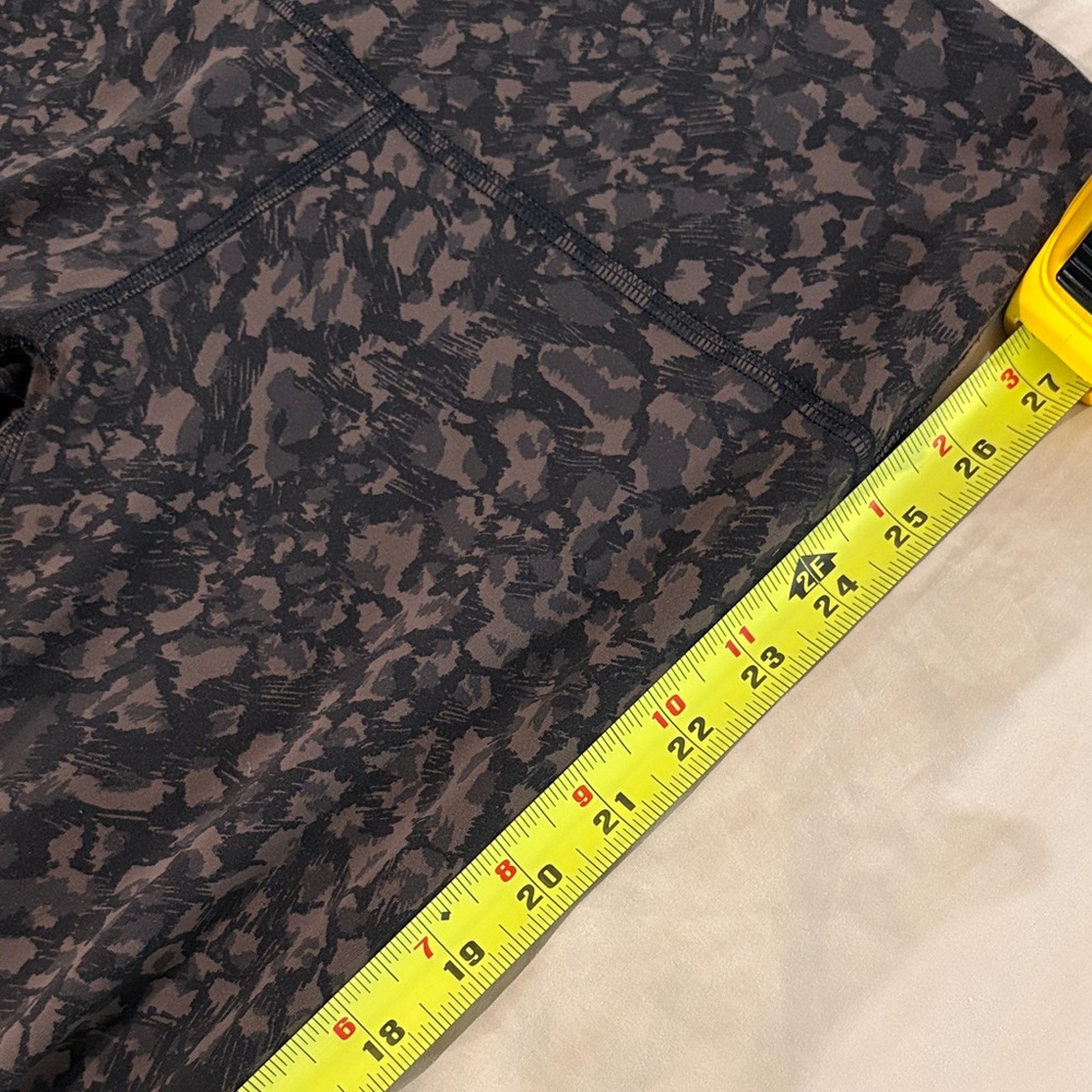 lululemon athletica Black Patterned Leggings - Picture 5 of 5